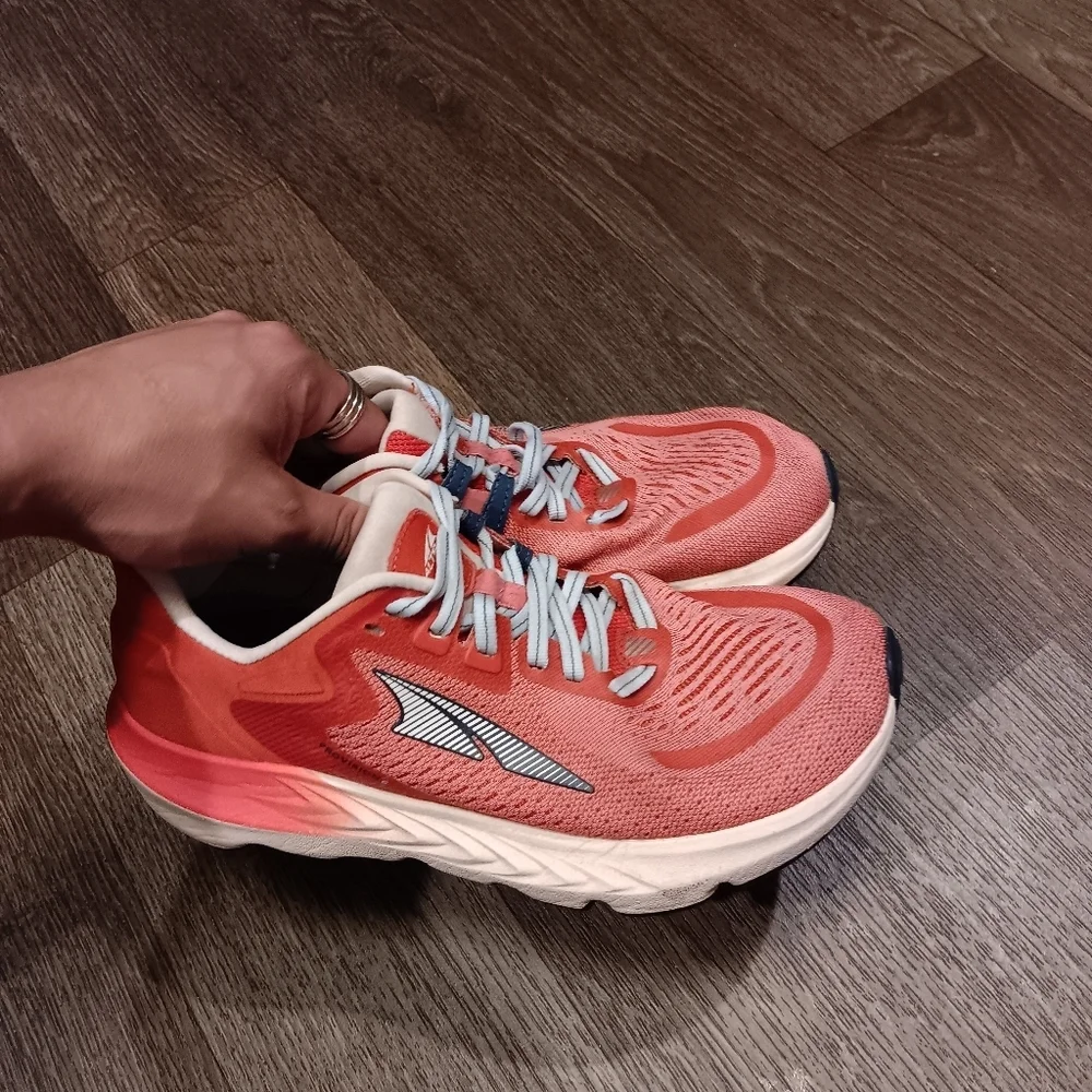Altra Provision 6 Orange Running Shoes Sneakers Women’s Size 7.5